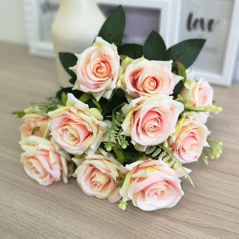 Искусственные цветы в Смоленске | Цветы искусственные «Розы острые», розовато-молочные, букет